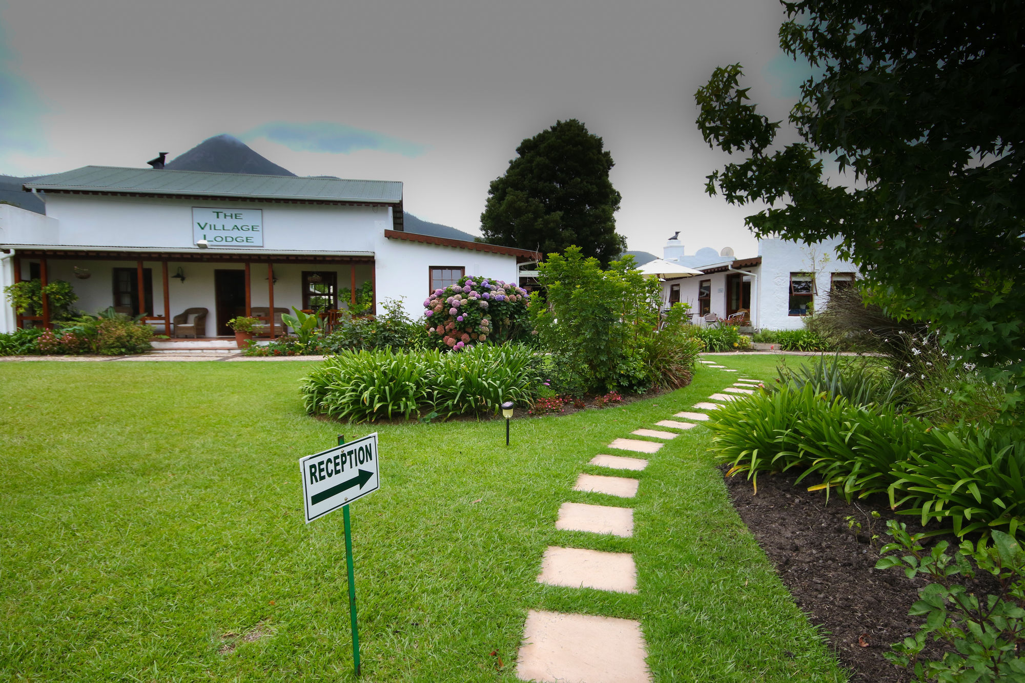 The Village Lodge Stormsrivier Εξωτερικό φωτογραφία